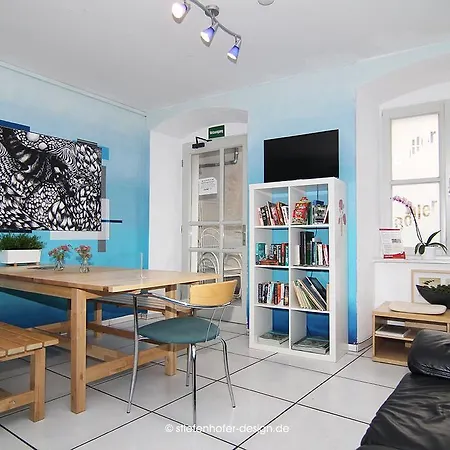 Hostel Brook Lane *