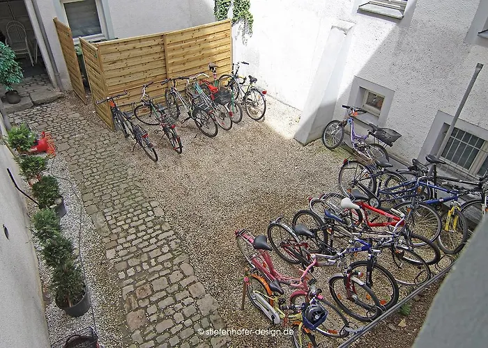 Vandrerhjem Brook Lane *